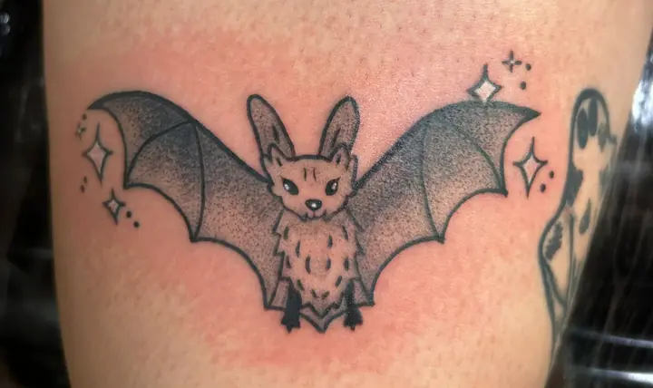 Tatuagem de morcego feita por aluno do START
